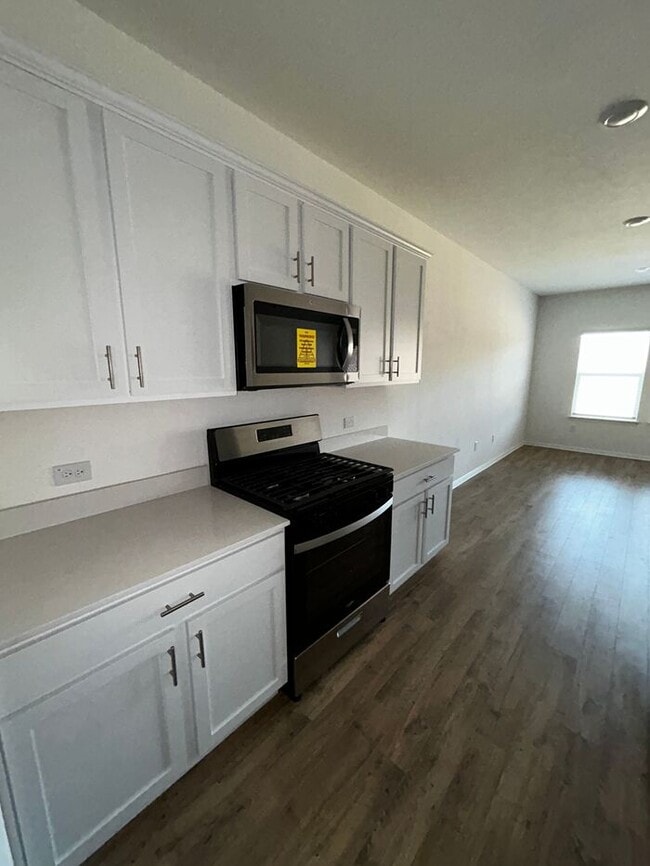 Building Photo - Charming 4 beds 3 baths in Leander!