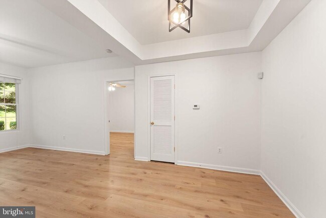 Building Photo - 20453 Chesapeake Square