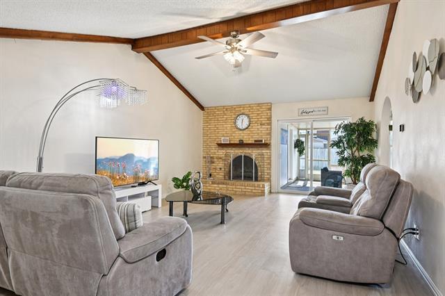 Building Photo - 2106 Avalon Ln