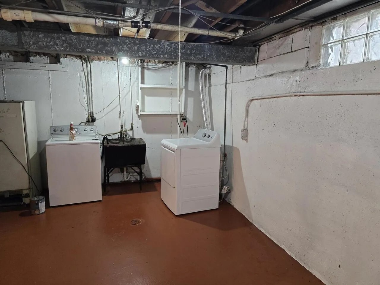 Building Photo - 1857 Pine St