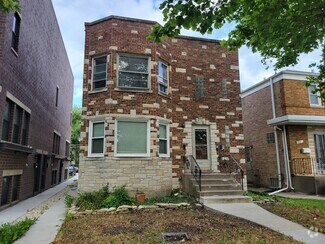 Building Photo - 6221 N Albany Ave