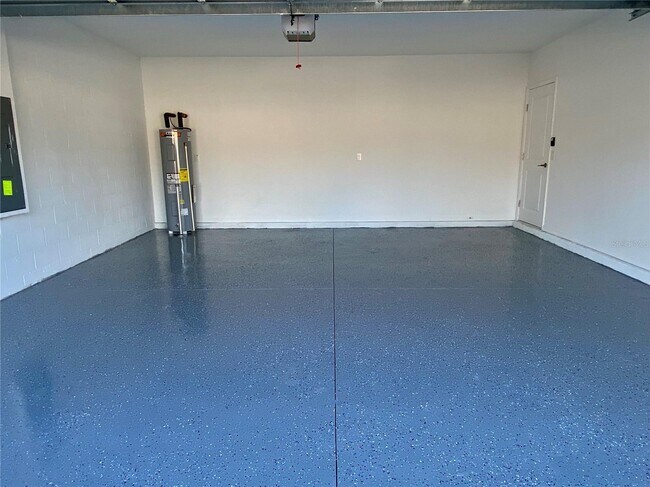 Building Photo - Stunning 5 Bed/2.5 Bath Home in Wesley Chapel with 2869 sq ft - Must See!