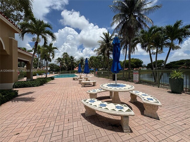 Building Photo - 6360 NW 114th Ave