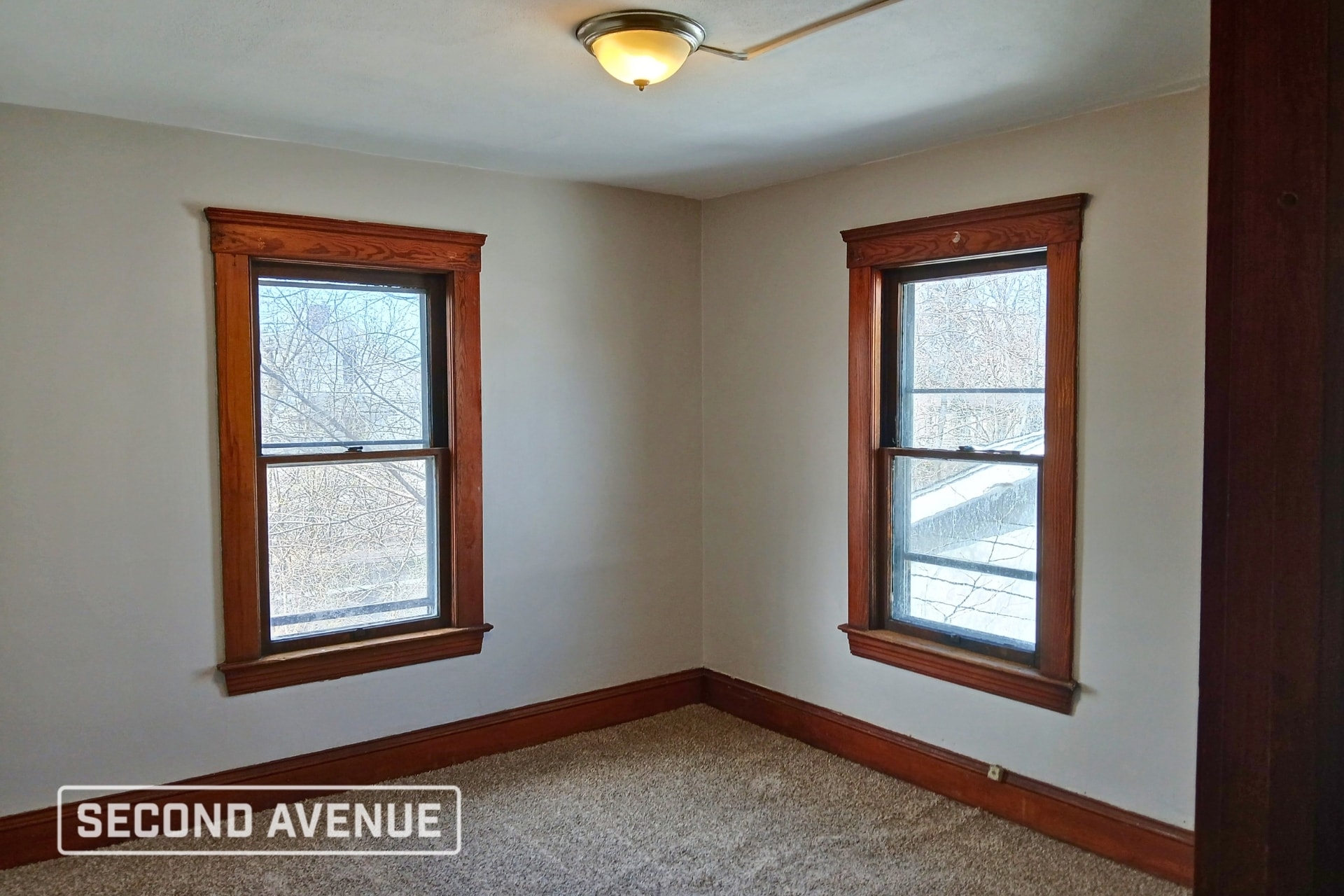 Building Photo - 2854 E 128th St