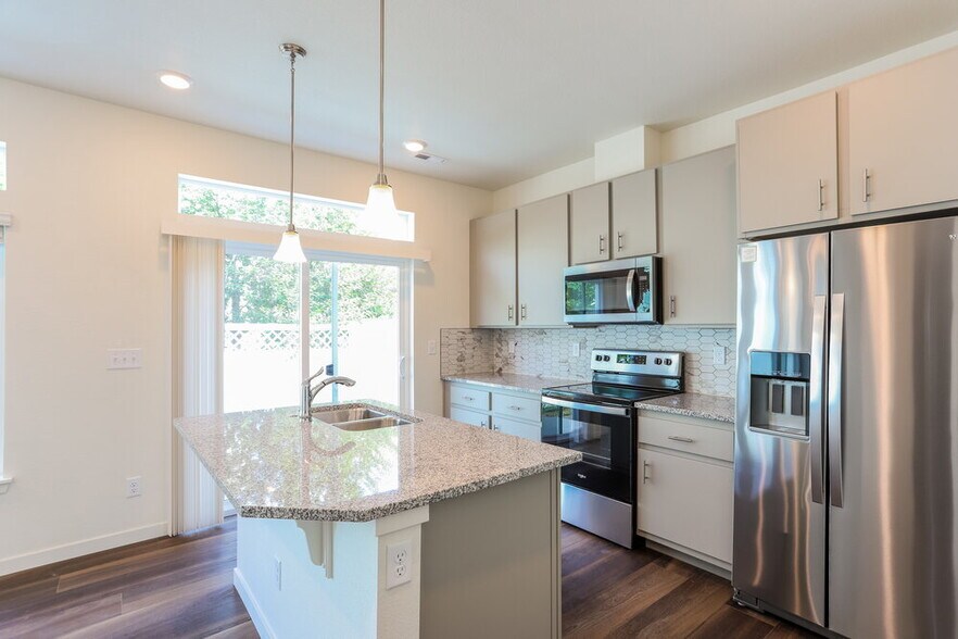 Building Photo - 4704 N Tower Dr