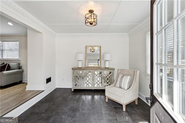 Building Photo - 2192 Spink St NW