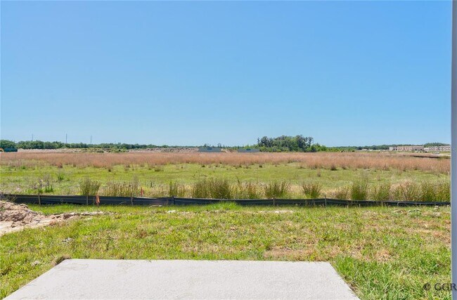 Building Photo - 5011 Worchester Dr