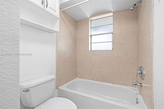 Building Photo - 17255 SW 95th Ave
