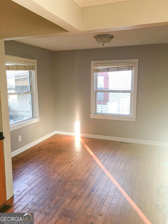 Building Photo - 1895 Francis Ave NW