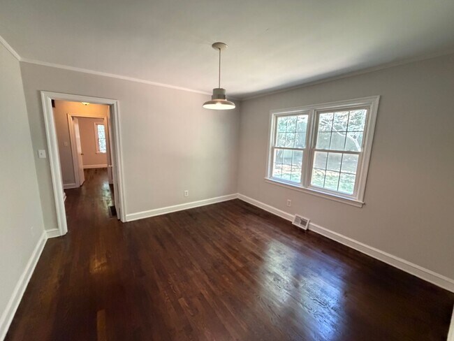 Building Photo - 35 Jefferson Cir