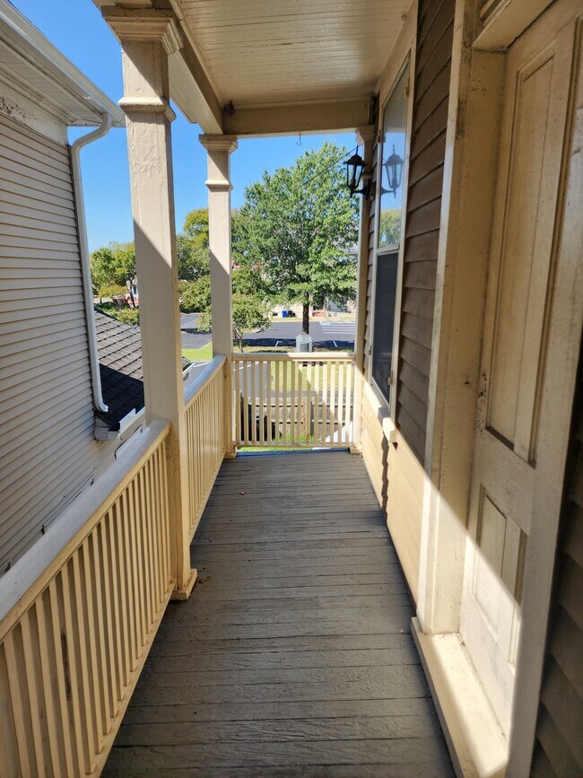 Building Photo - 436 Dinwiddie St