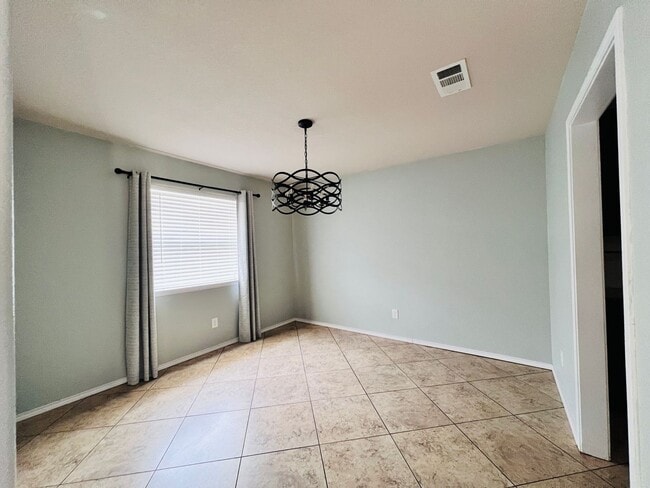 Building Photo - Trimmier Estates Beauty!