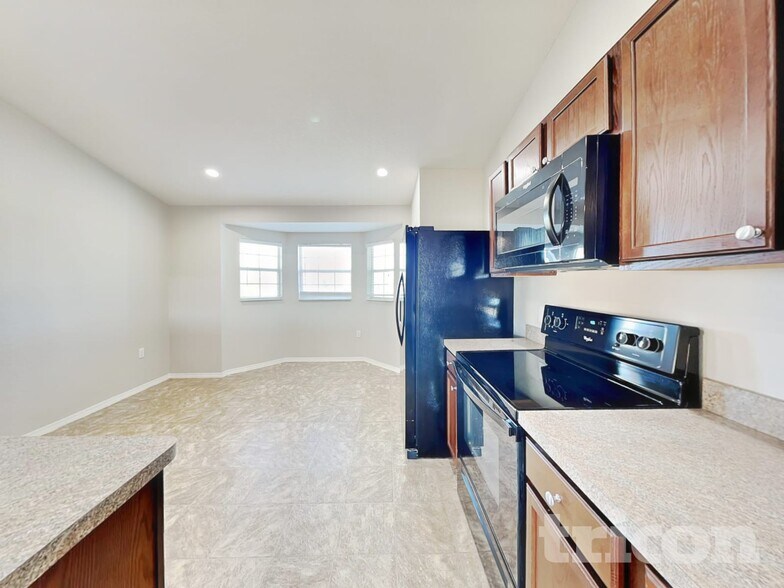Building Photo - 495 Majestic Gardens Blvd