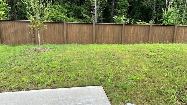Building Photo - 285 Springwood Ln