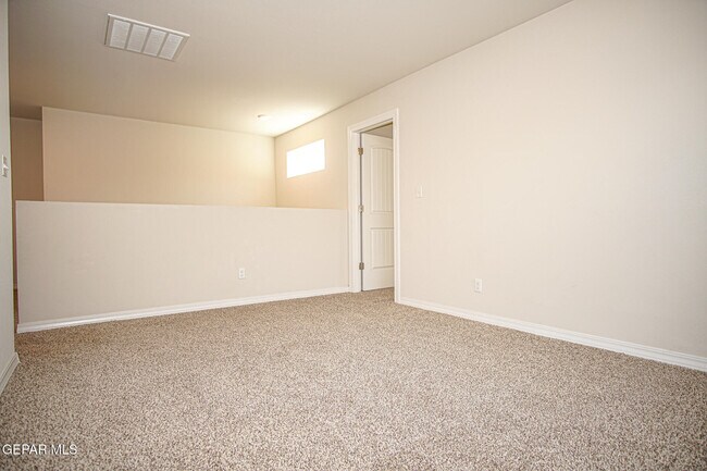 Building Photo - 1640 Brevoort St