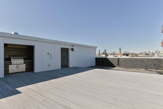 Building Photo - 377 West First St-