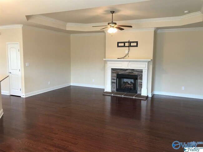 Building Photo - 467 E Mossyleaf Dr SW