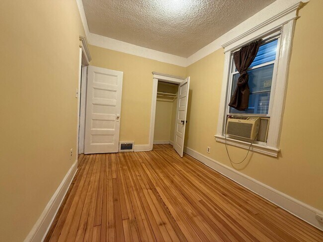 Building Photo - 223 Harrison Ave