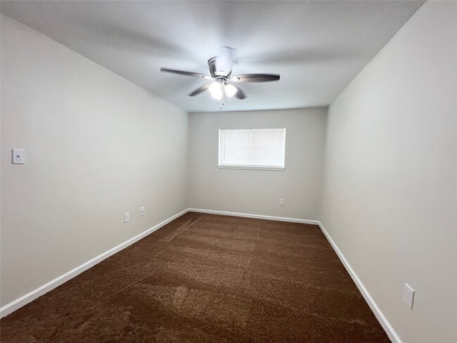 Building Photo - 130 Oyster Creek Dr