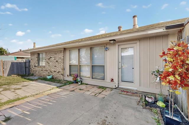 Building Photo - 2305 Jamie Dr