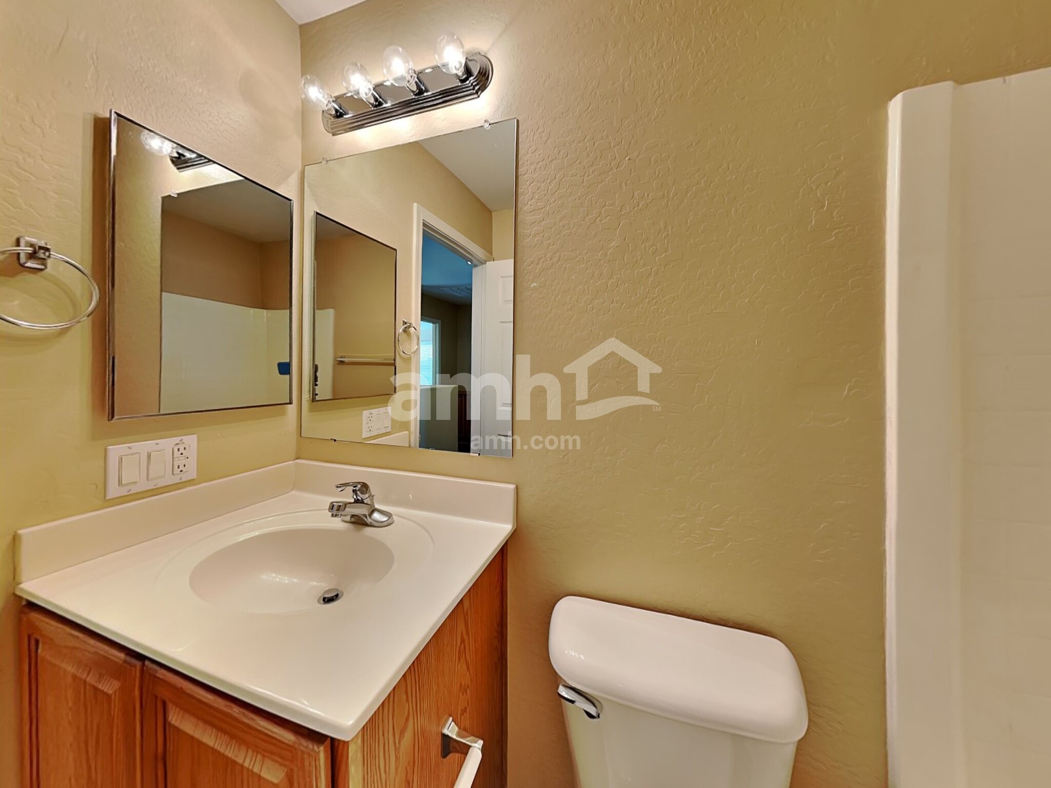 Building Photo - 3221 S 93rd Ave