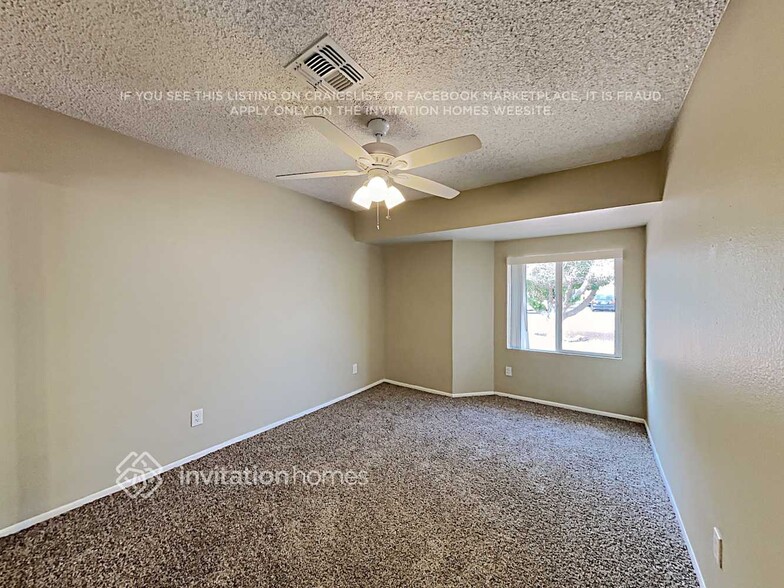 Building Photo - 6015 W Loma Ln