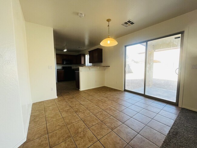 Building Photo - 7372 W Ian Dr