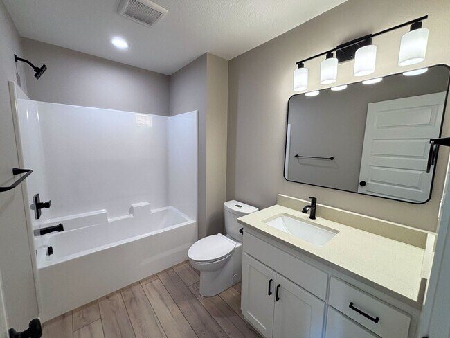 Building Photo - 4846-4848 Elvira Pl. Keizer, OR