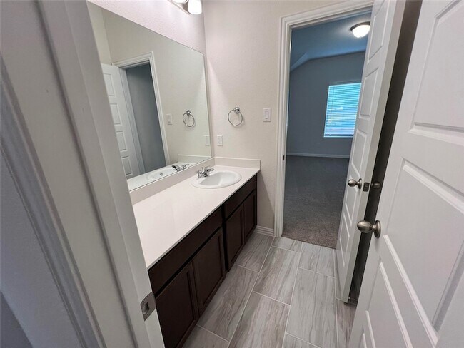 Building Photo - 4108 Amethyst Dr