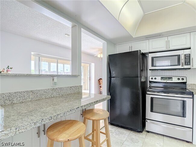 Building Photo - 1400 Pompei Ln