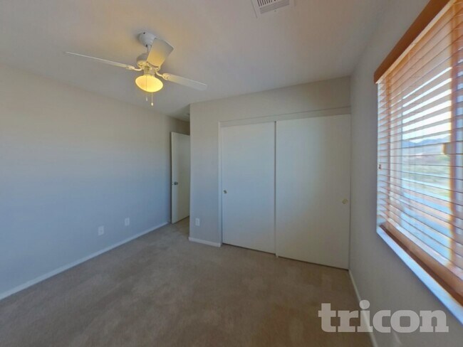 Building Photo - 10119 Deep Glen St