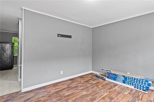 Building Photo - 668 Grosso Ave
