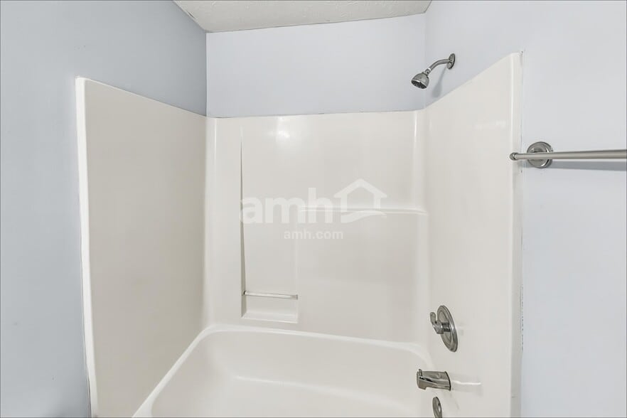 Building Photo - 2990 Buckner Ln