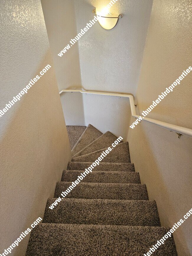 Building Photo - 5743 Valle Alegre Pl NW
