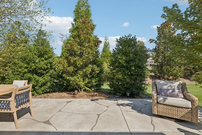 Building Photo - 239 Antebellum Ln