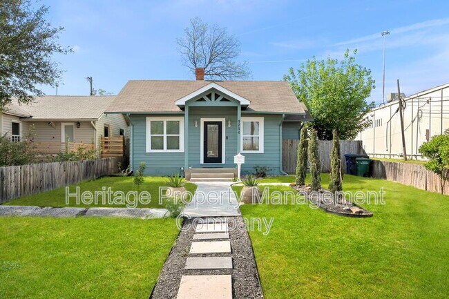 Primary Photo - 1214 W Summit Ave.