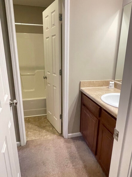 Building Photo - 4419 N 106th St