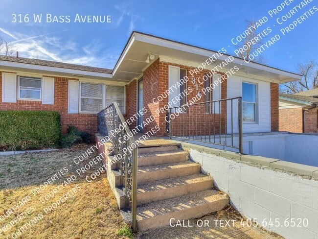 Building Photo - 316 W Bass Ave