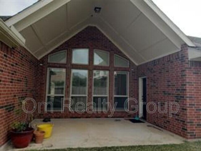 Building Photo - 5402 Valley Country Ln