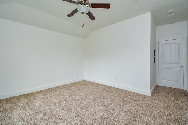 Building Photo - 4330 Mallow St