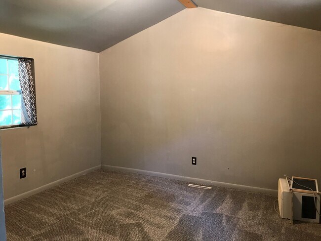 Building Photo - 200 Darrow Rd