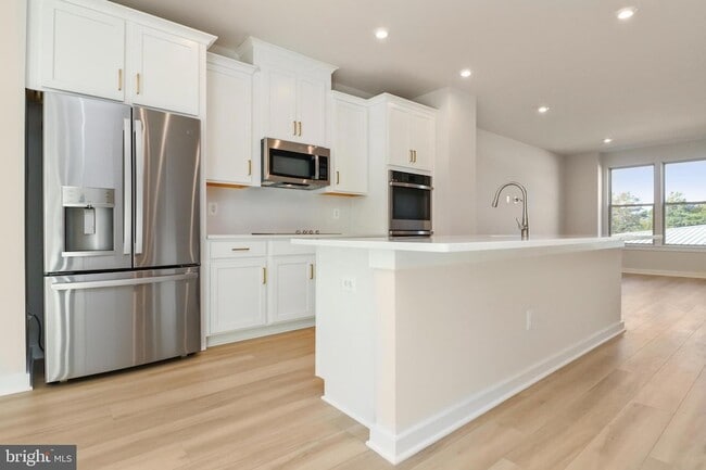 Building Photo - 2176 Glacier Rd