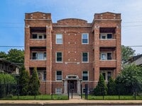 Building Photo - 1 bed 1 bed unit in South Old Irving Park