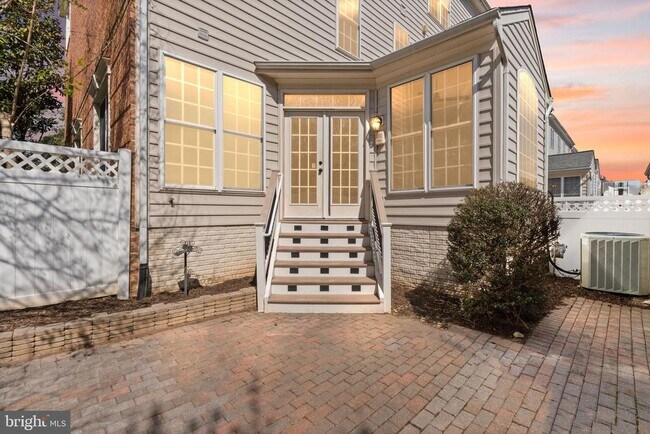 Building Photo - 42465 Regal Wood Dr