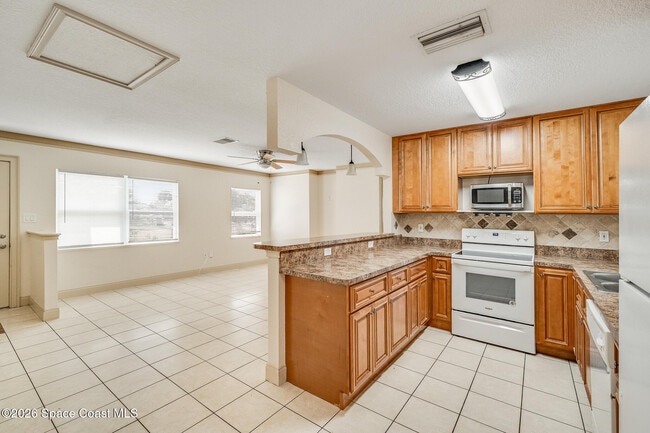 Building Photo - 2512 Sarno Rd