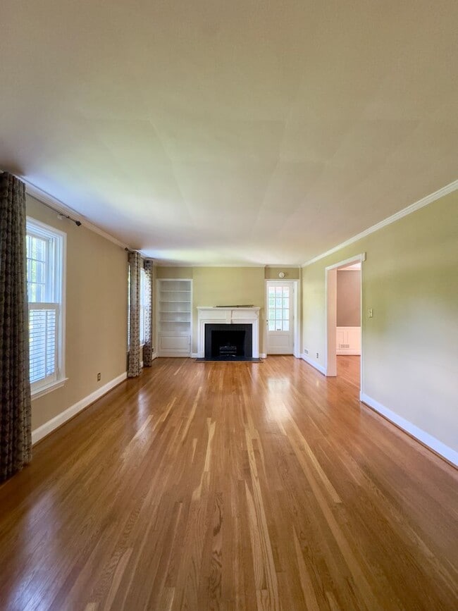 Building Photo - 115 E Northern Pkwy