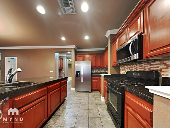 Building Photo - 9351 Palmerson Dr