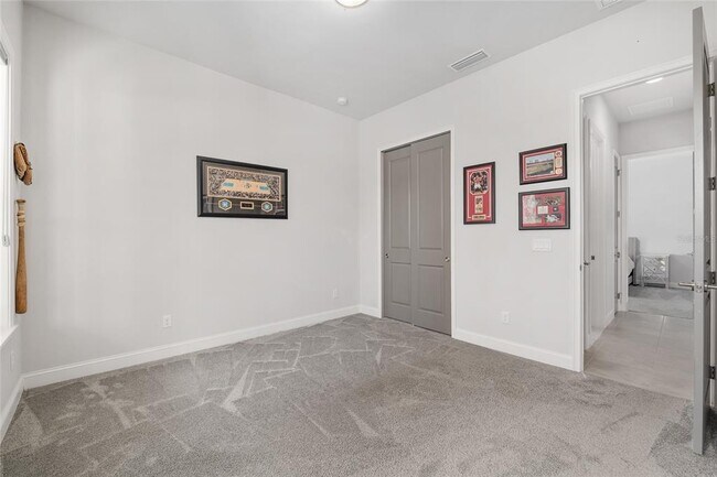 Building Photo - 11890 SW 33rd Ln