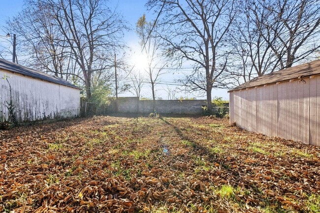 Building Photo - 154 Northwood Dr