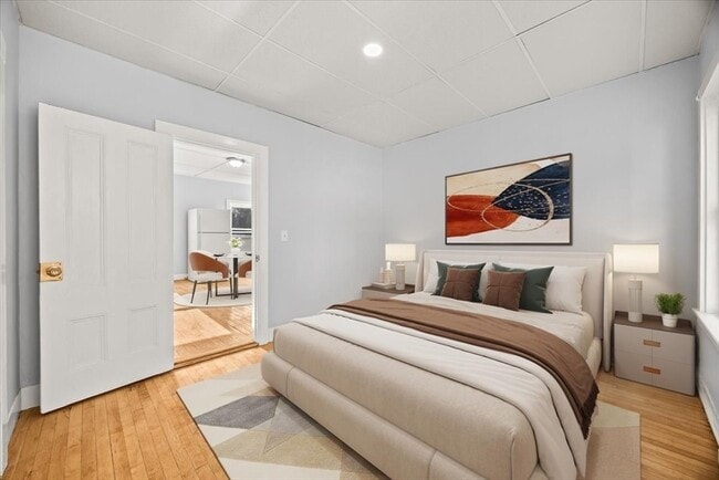 Building Photo - 58 Calmar St